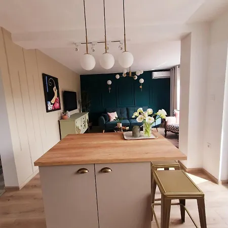 Lovely Gem At The Location In Center Apartment *